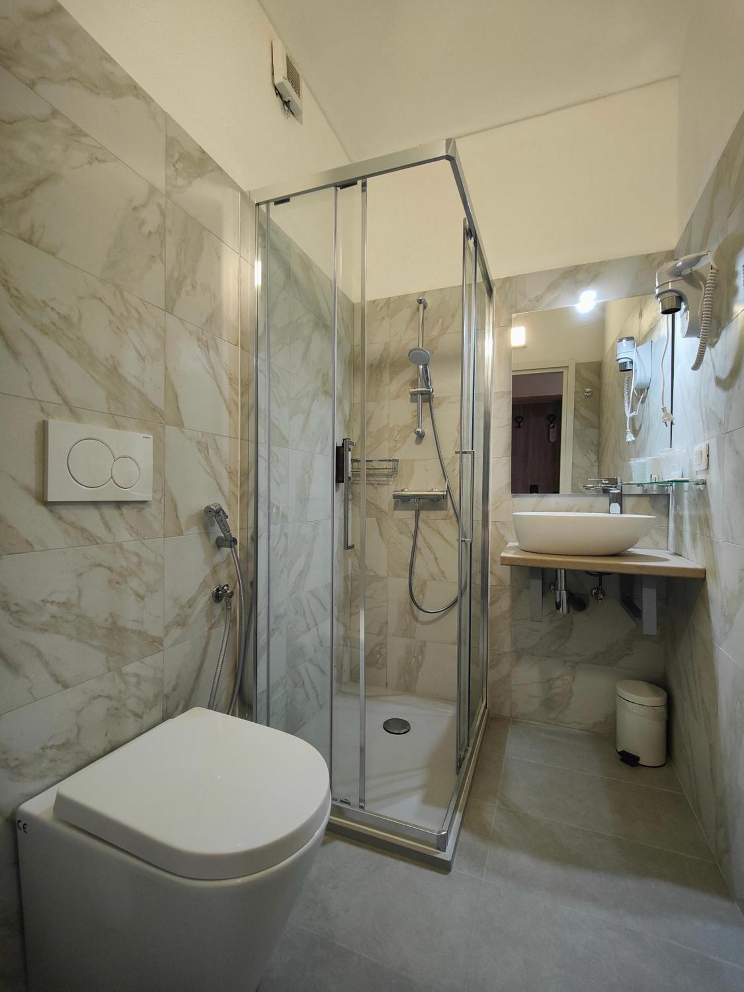 Hotel Romano Турин Экстерьер фото